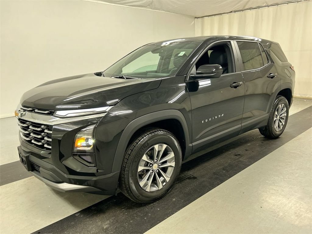 New 2026 Chevrolet Equinox LT w/ Convenience Package II AWD/4WD image 4