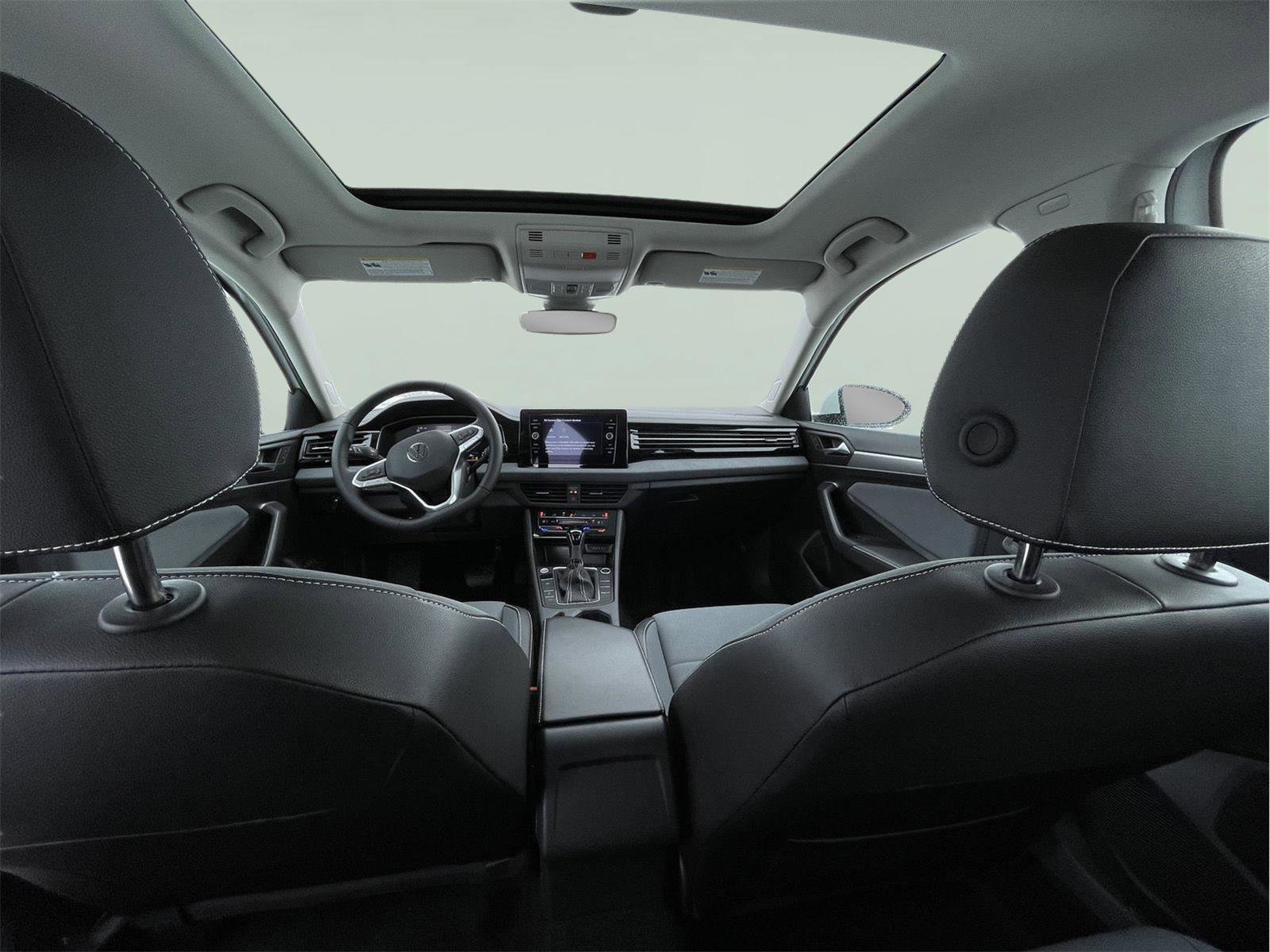 Used 2025 Volkswagen Jetta SE w/ Sunroof Package image 16