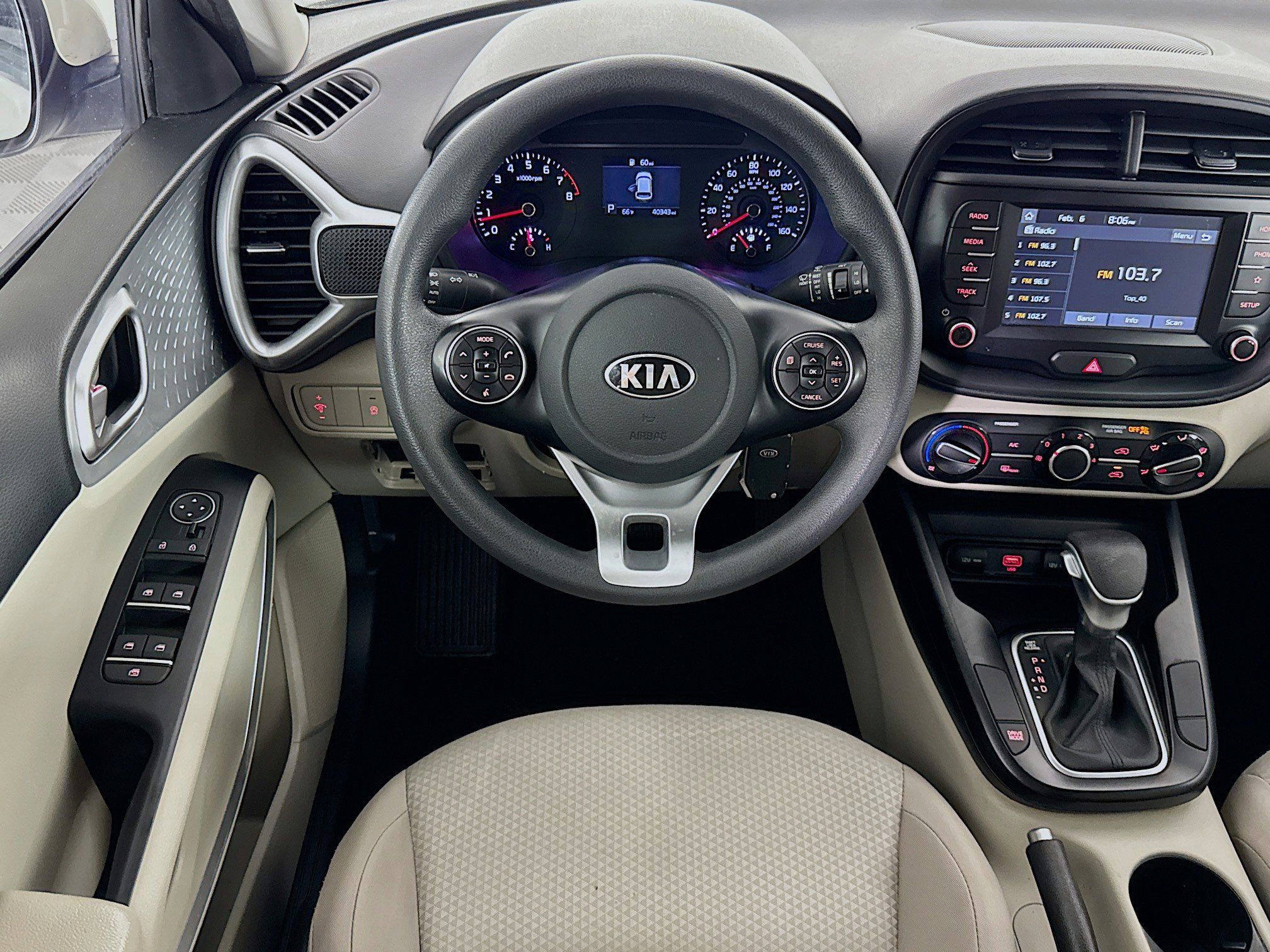 Used 2020 Kia Soul LX image 16