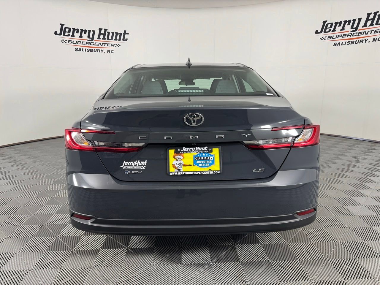 Used 2025 Toyota Camry LE FWD image 7