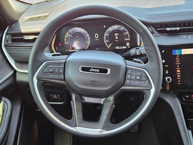 New 2026 Jeep Grand Cherokee Limited w/ Limited Altitude Package AWD/4WD image 12