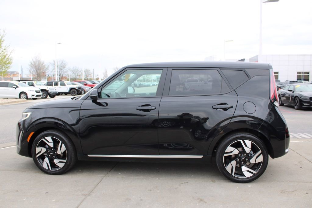 Used 2023 Kia Soul GT-Line w/ GT-Line Technology Package image 4