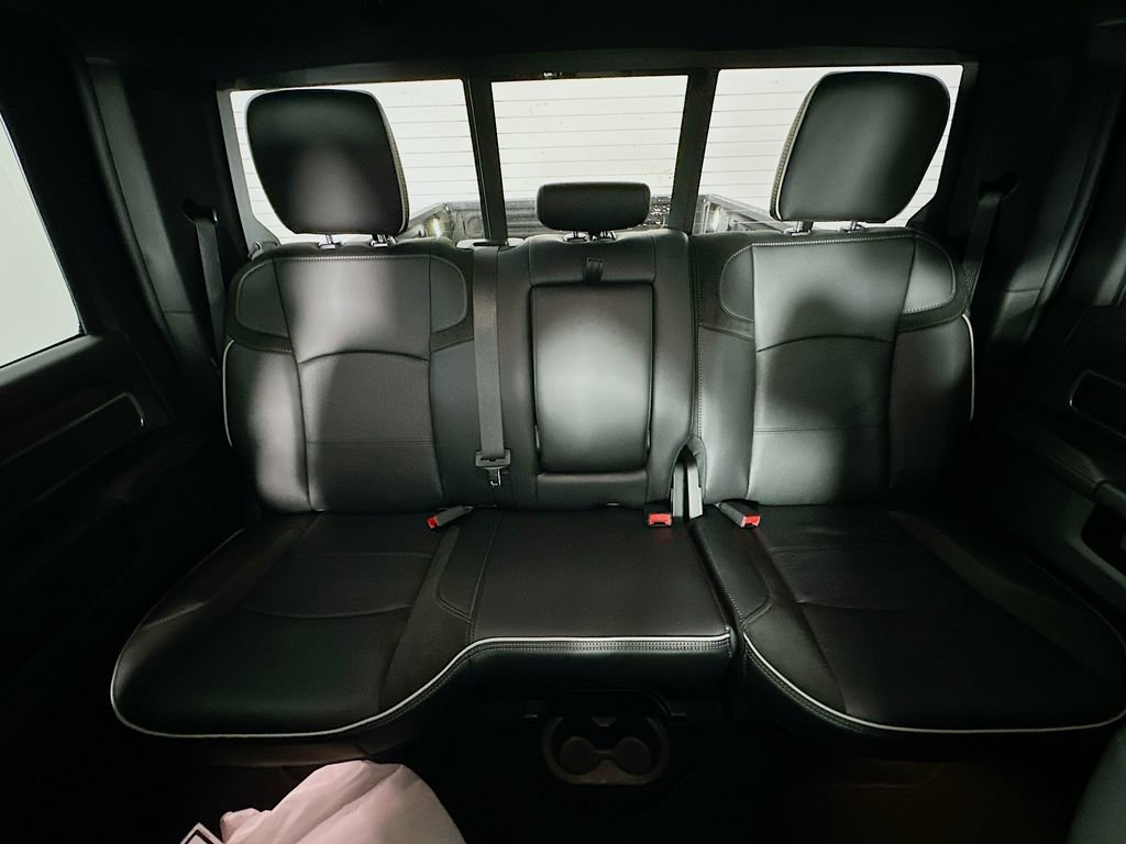 New 2026 RAM 2500 Laramie AWD/4WD image 10