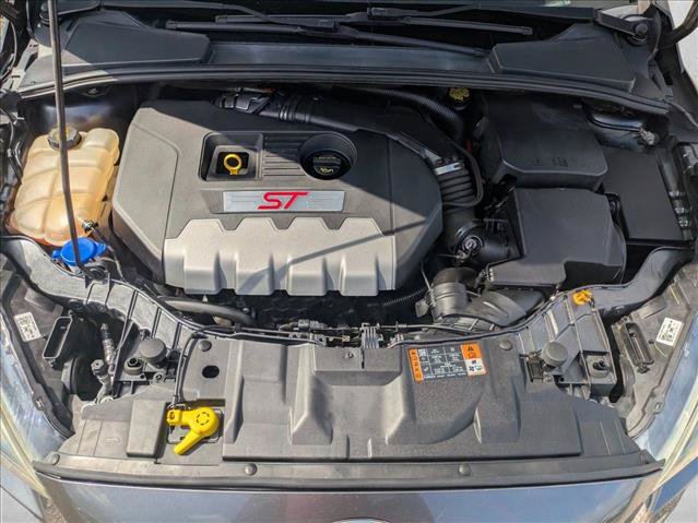 Used 2018 Ford Focus ST FWD image 20