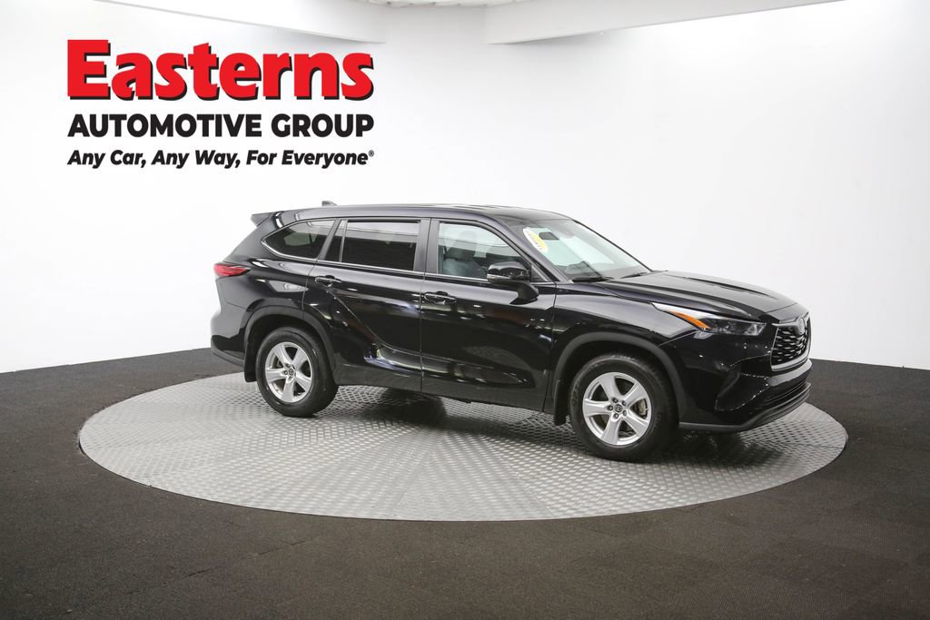 Used 2023 Toyota Highlander L image 47