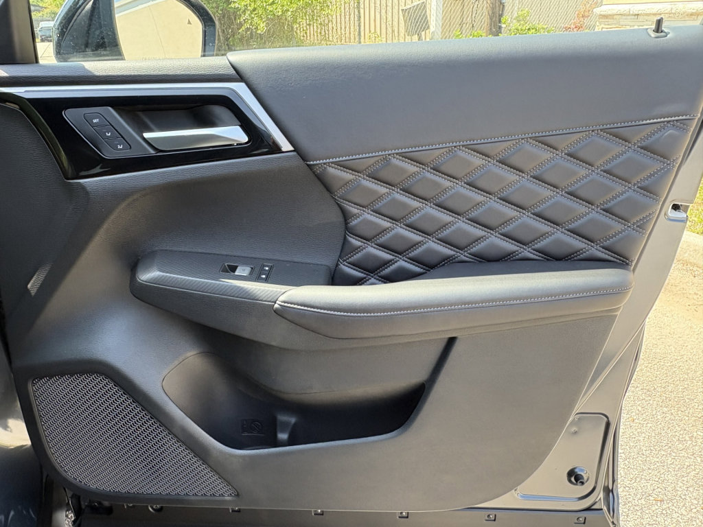 New 2026 Nissan Rogue Platinum AWD/4WD image 10