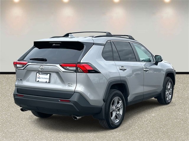 Used 2022 Toyota RAV4 XLE image 5