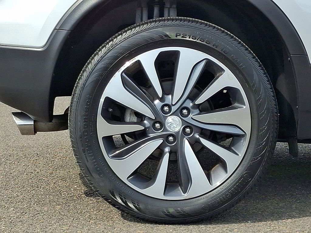 Certified 2022 Buick Encore Preferred w/ Safety Package image 9