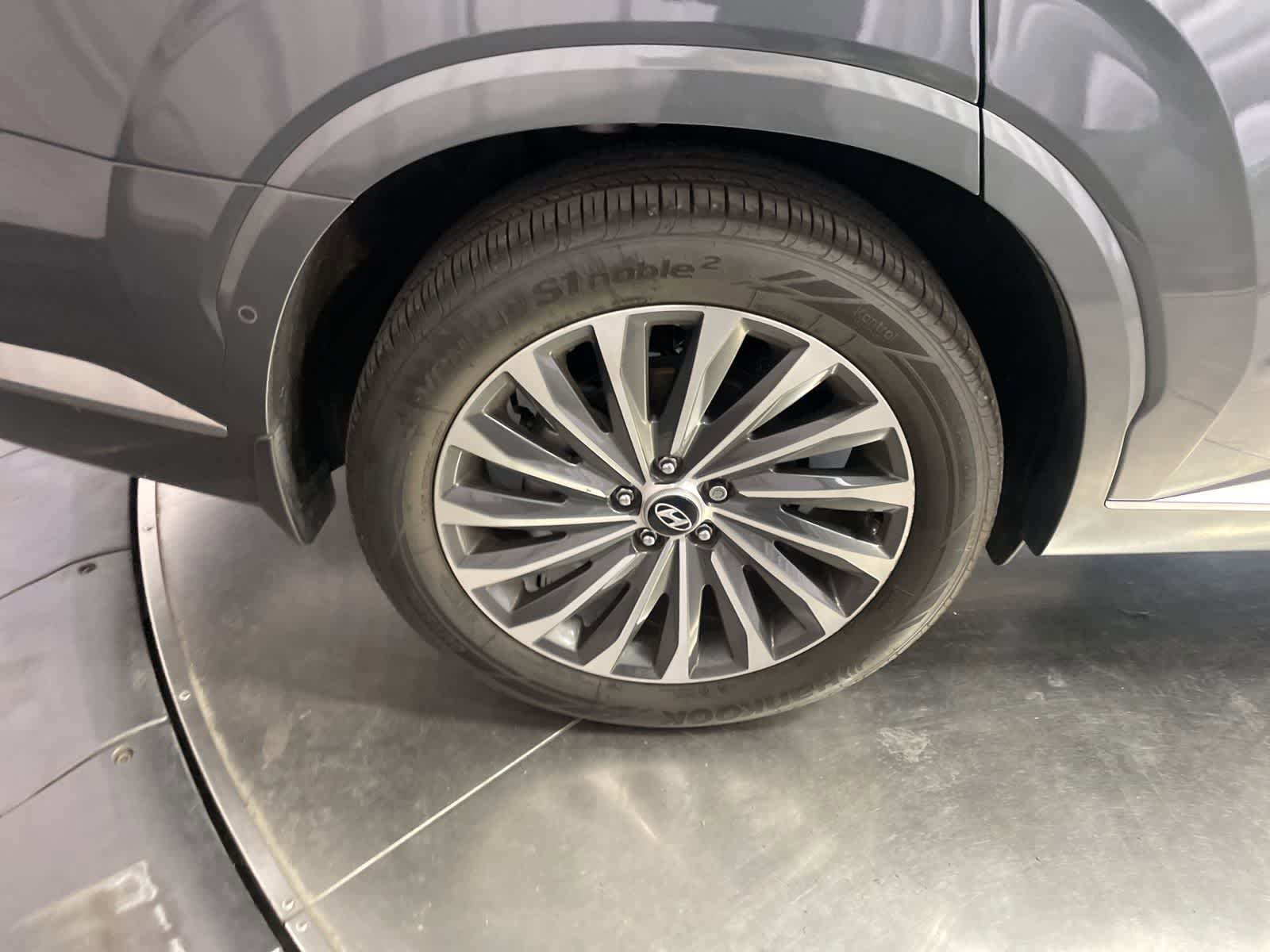 Used 2025 Hyundai Palisade Calligraphy image 17