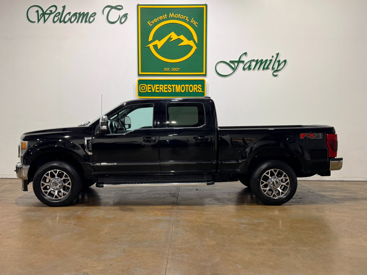 Used 2022 Ford F250 Lariat w/ Lariat Value Package image 5