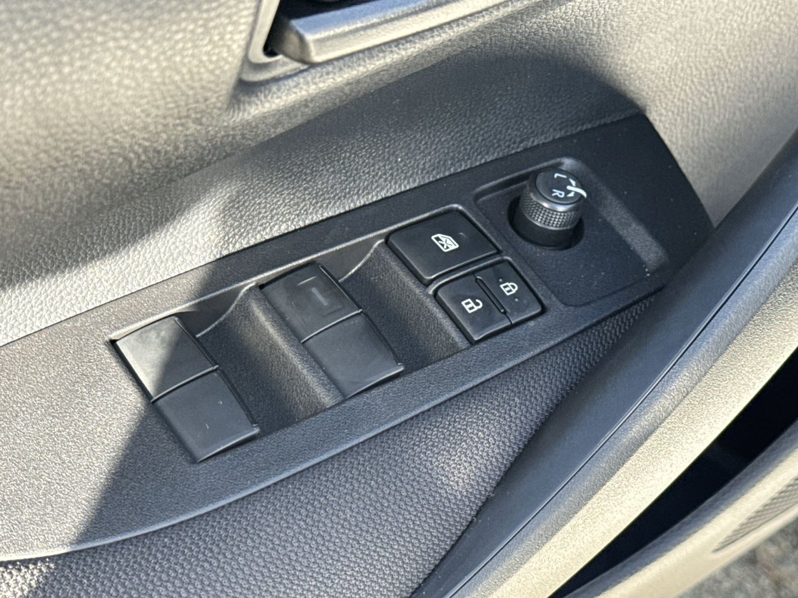 New 2027 Toyota Corolla LE FWD image 23
