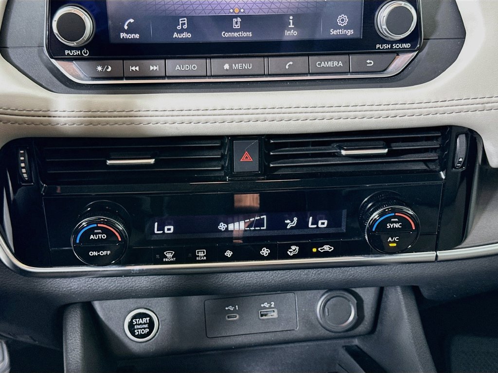 Used 2021 Nissan Rogue SV FWD image 15