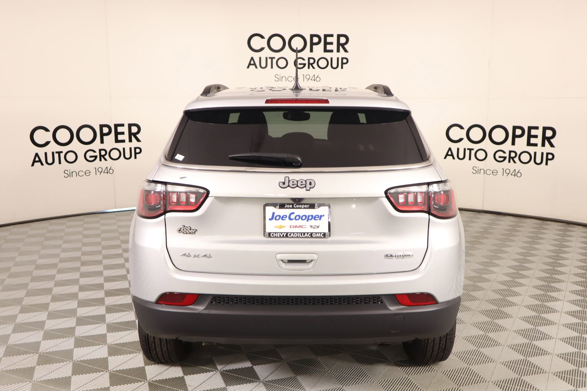 Used 2025 Jeep Compass Latitude image 20