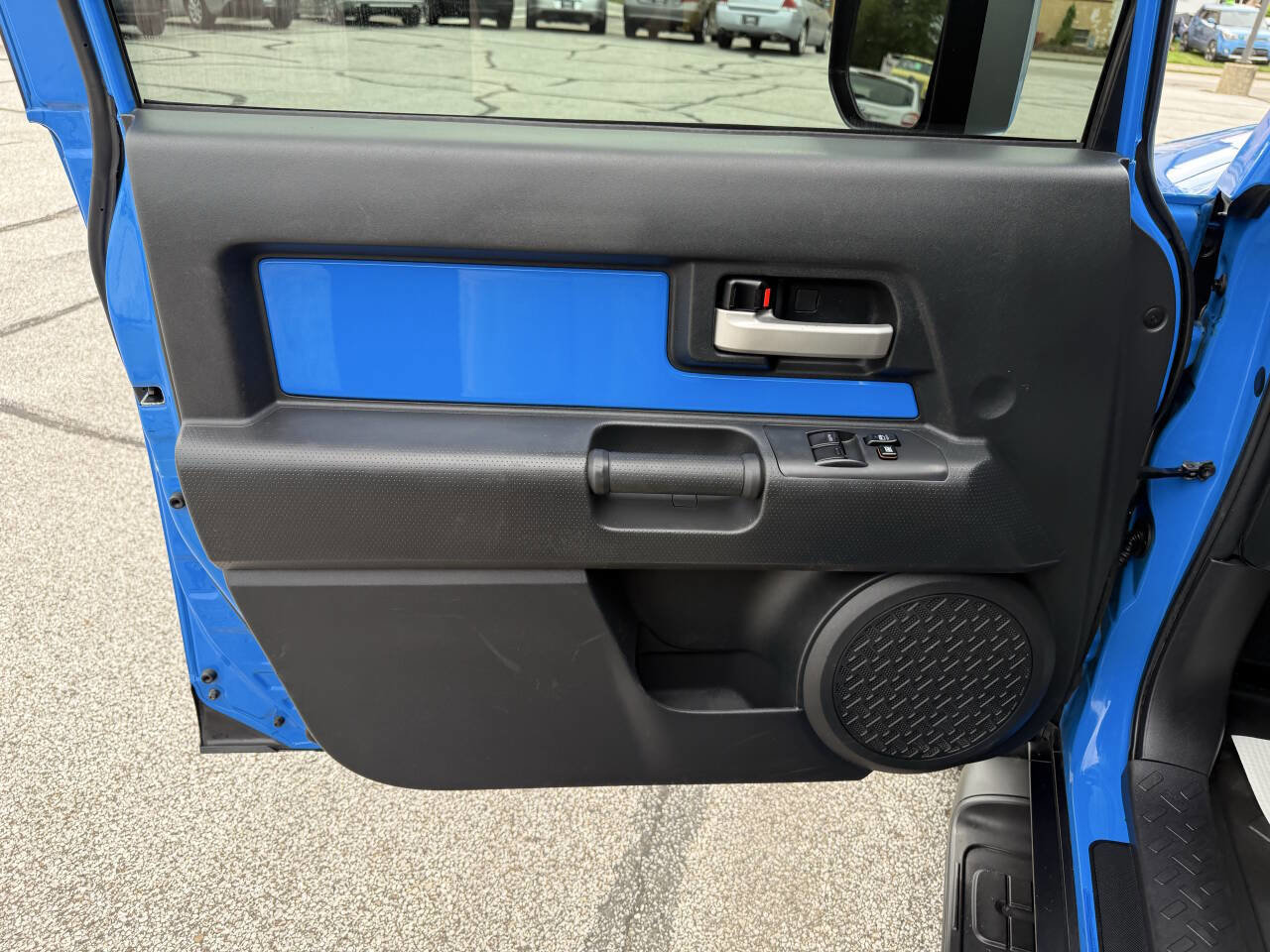 Used 2007 Toyota FJ Cruiser 4WD image 19