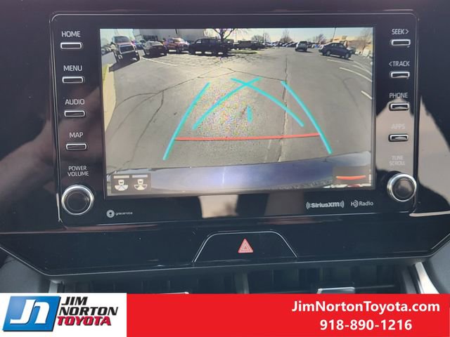 Used 2022 Toyota Venza XLE image 21