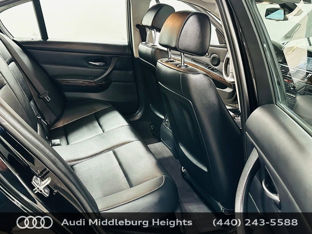 Used 2011 BMW 328i xDrive Sedan image 28