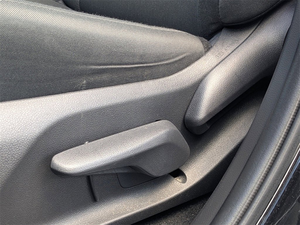 Used 2024 Toyota RAV4 LE image 20