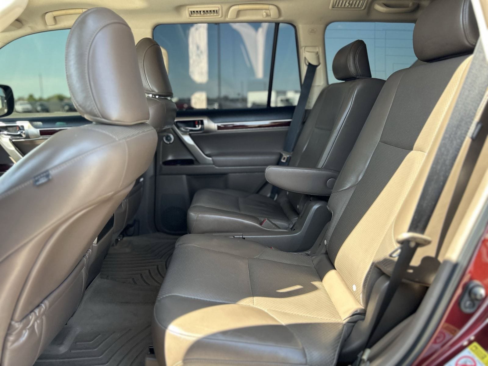 Used 2017 Lexus GX 460 Luxury AWD/4WD image 9
