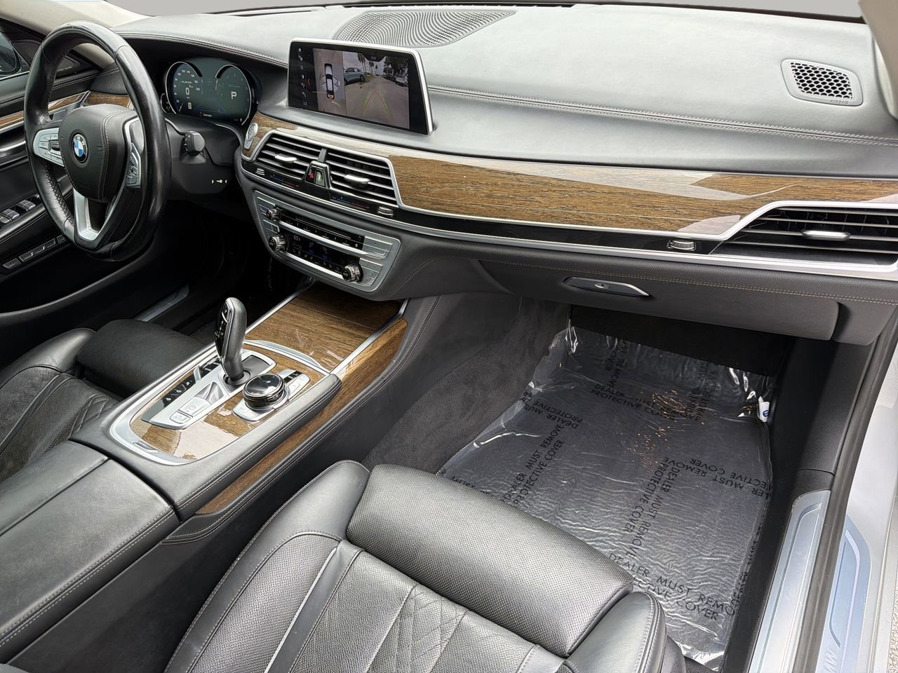 Used 2018 BMW 750i RWD image 11