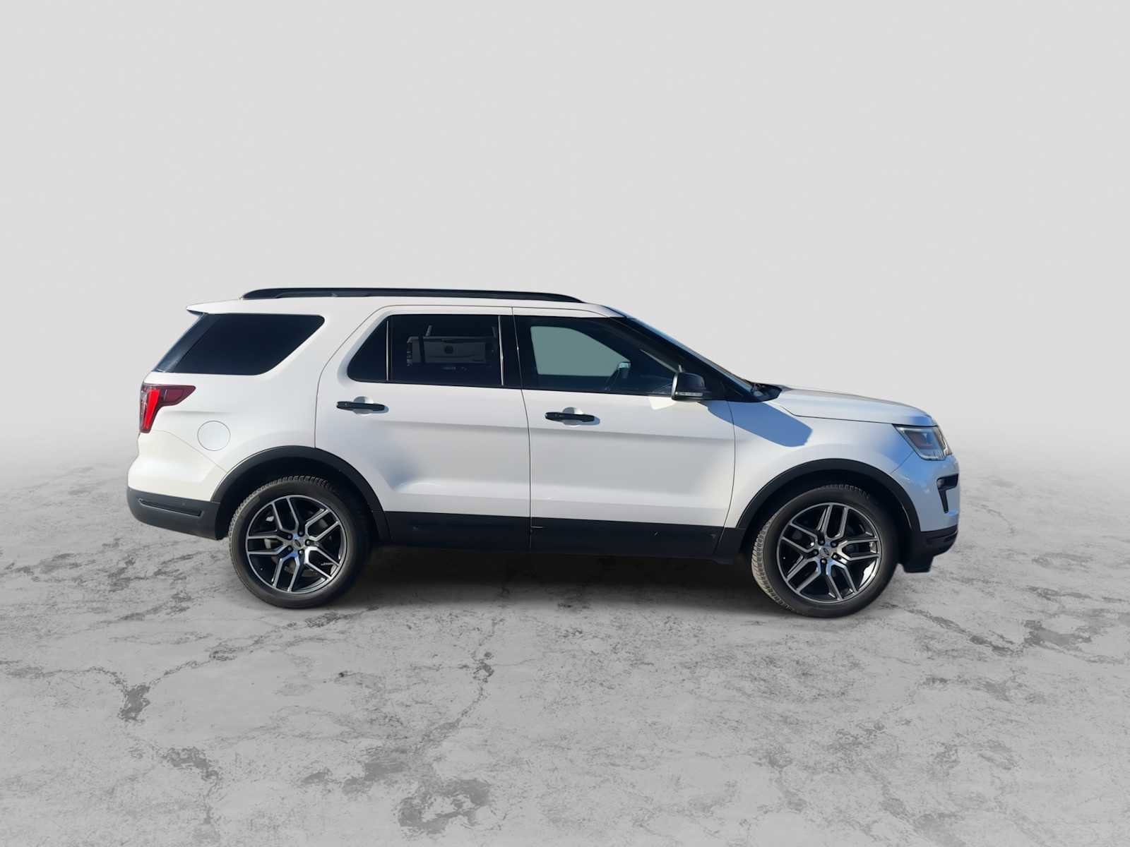 Used 2019 Ford Explorer Sport image 9