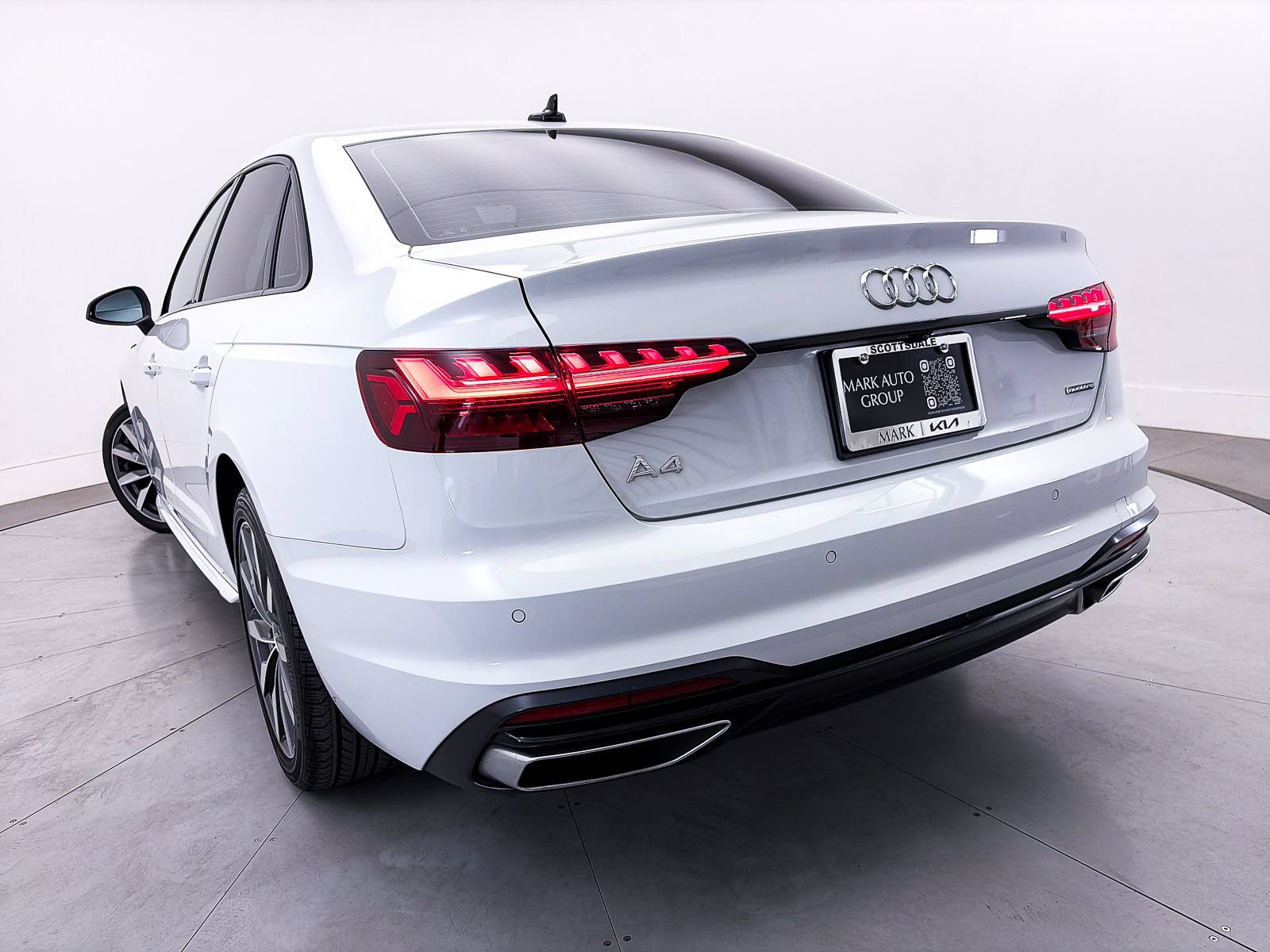 Used 2023 Audi A4 2.0T Premium Plus AWD/4WD image 10