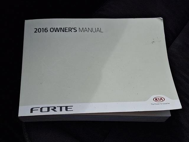 Used 2016 Kia Forte LX FWD image 25