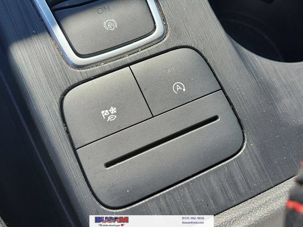Certified 2025 Ford Escape ST-Line AWD/4WD image 28