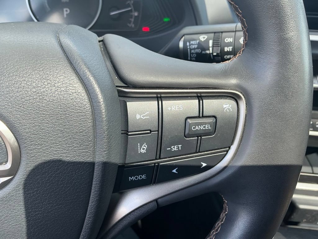 Used 2021 Lexus UX 250h w/ Premium Package AWD/4WD image 21
