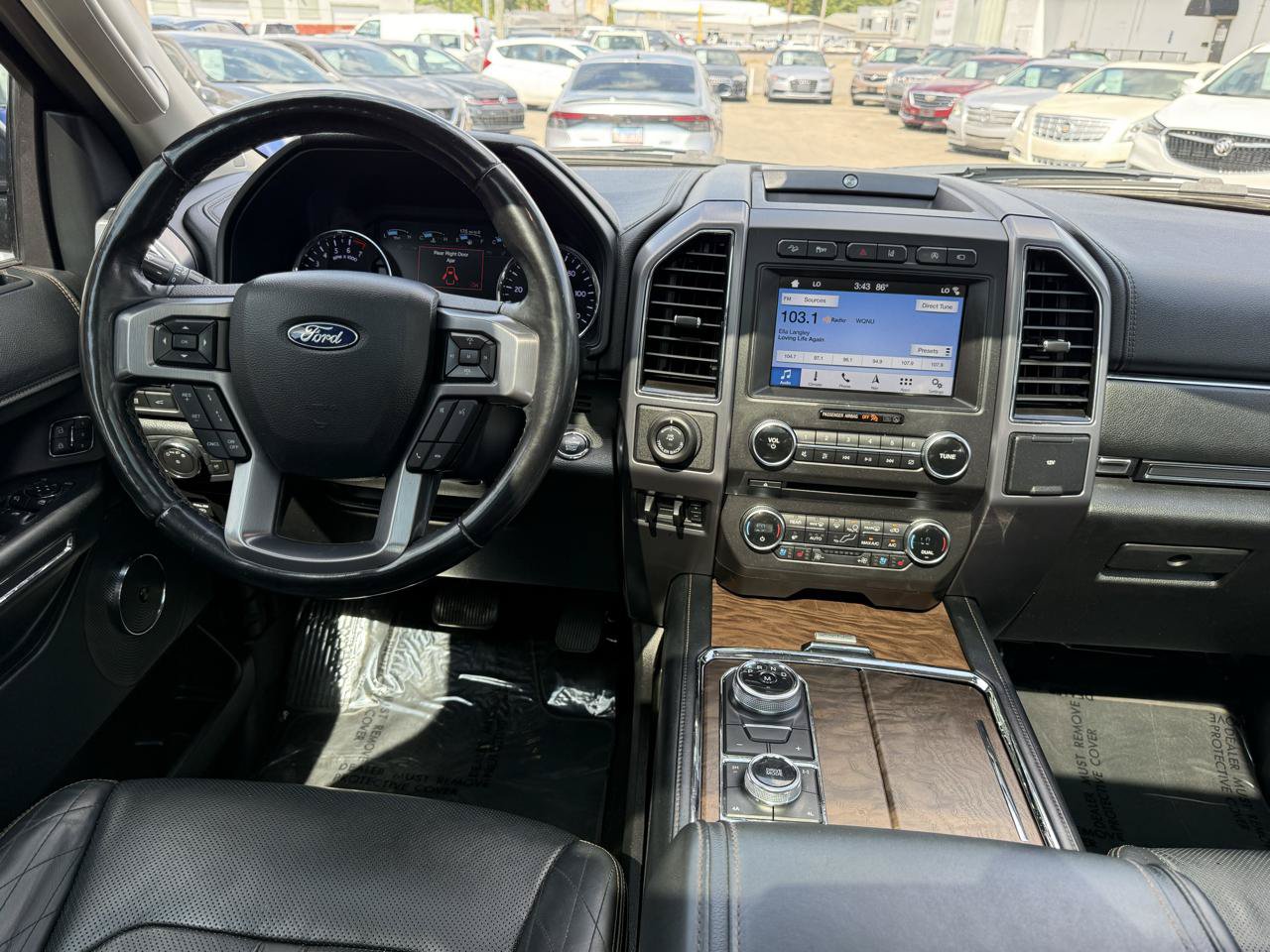 Used 2018 Ford Expedition Platinum AWD/4WD image 30