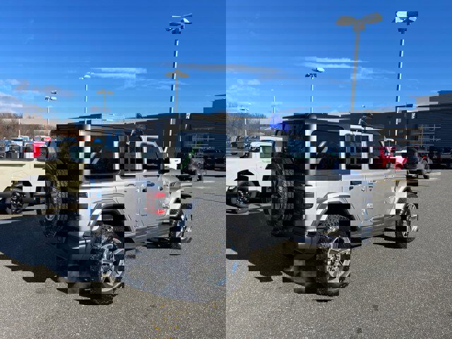 Used 2018 Jeep Wrangler Unlimited Sahara w/ Dual Top Group image 5