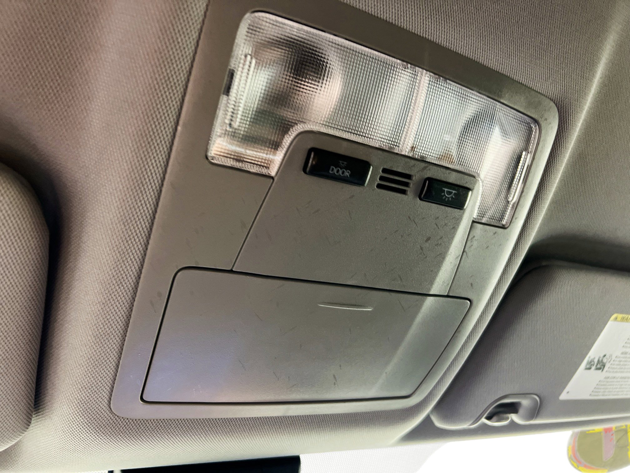 Used 2017 Toyota Highlander Plus image 22