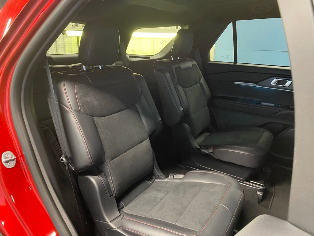 New 2026 Ford Explorer ST w/ Sun And Sound Package image 40