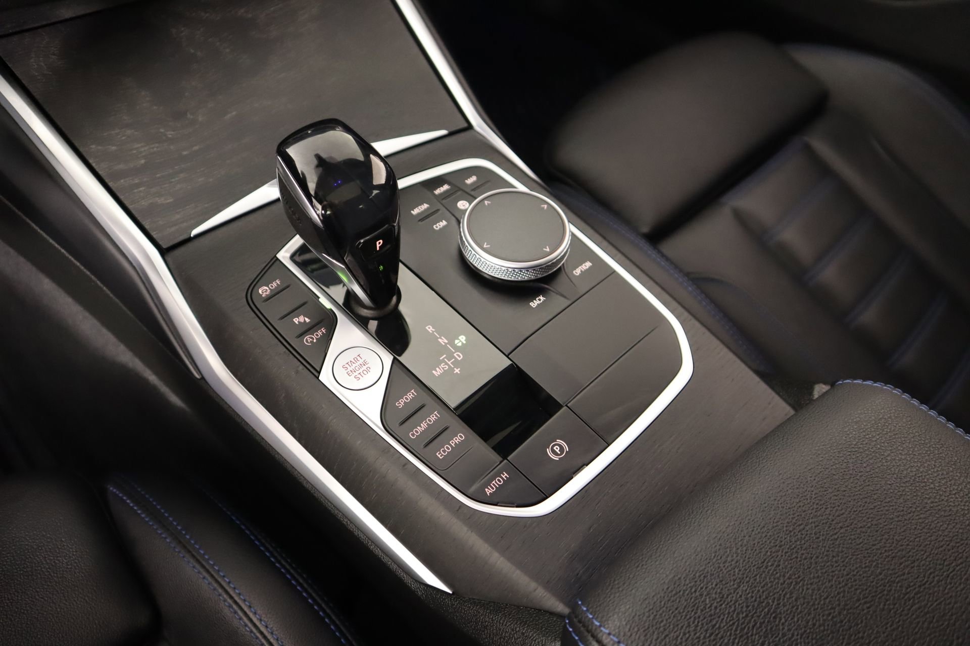 Used 2021 BMW 330i xDrive Sedan w/ M Sport Package image 9