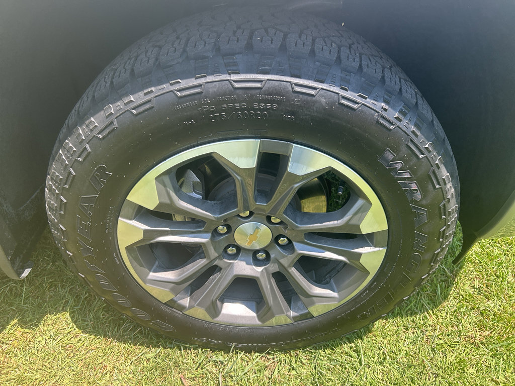 Used 2023 Chevrolet Silverado 1500 High Country w/ Technology Package image 39