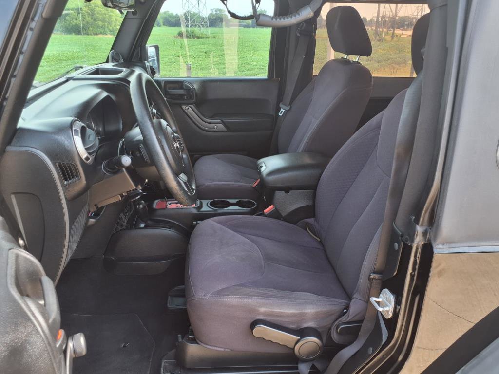 Used 2013 Jeep Wrangler Freedom Edition image 21