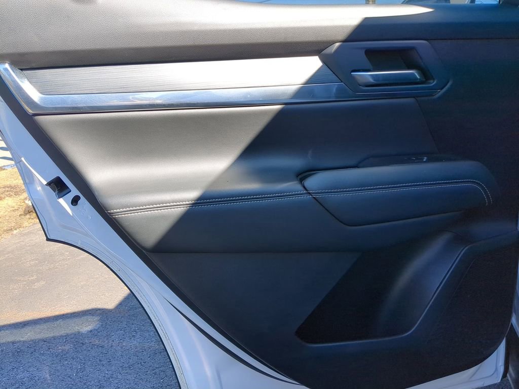 Used 2025 GMC Terrain Elevation image 26