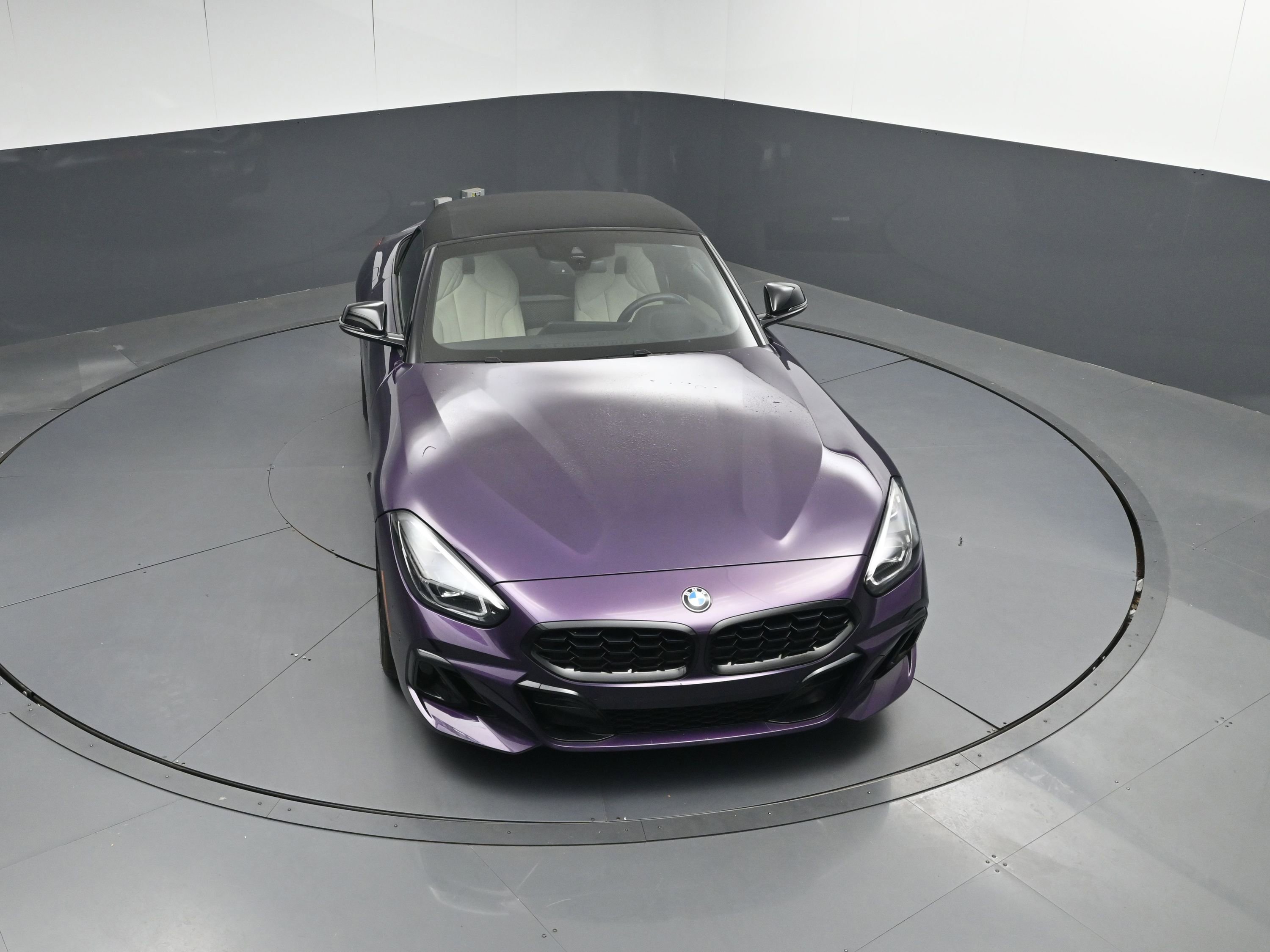 Used 2023 BMW Z4 M40i w/ Premium Package image 42