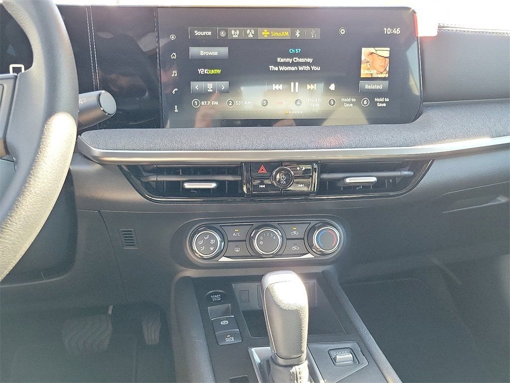 New 2025 Nissan Kicks SV FWD image 9