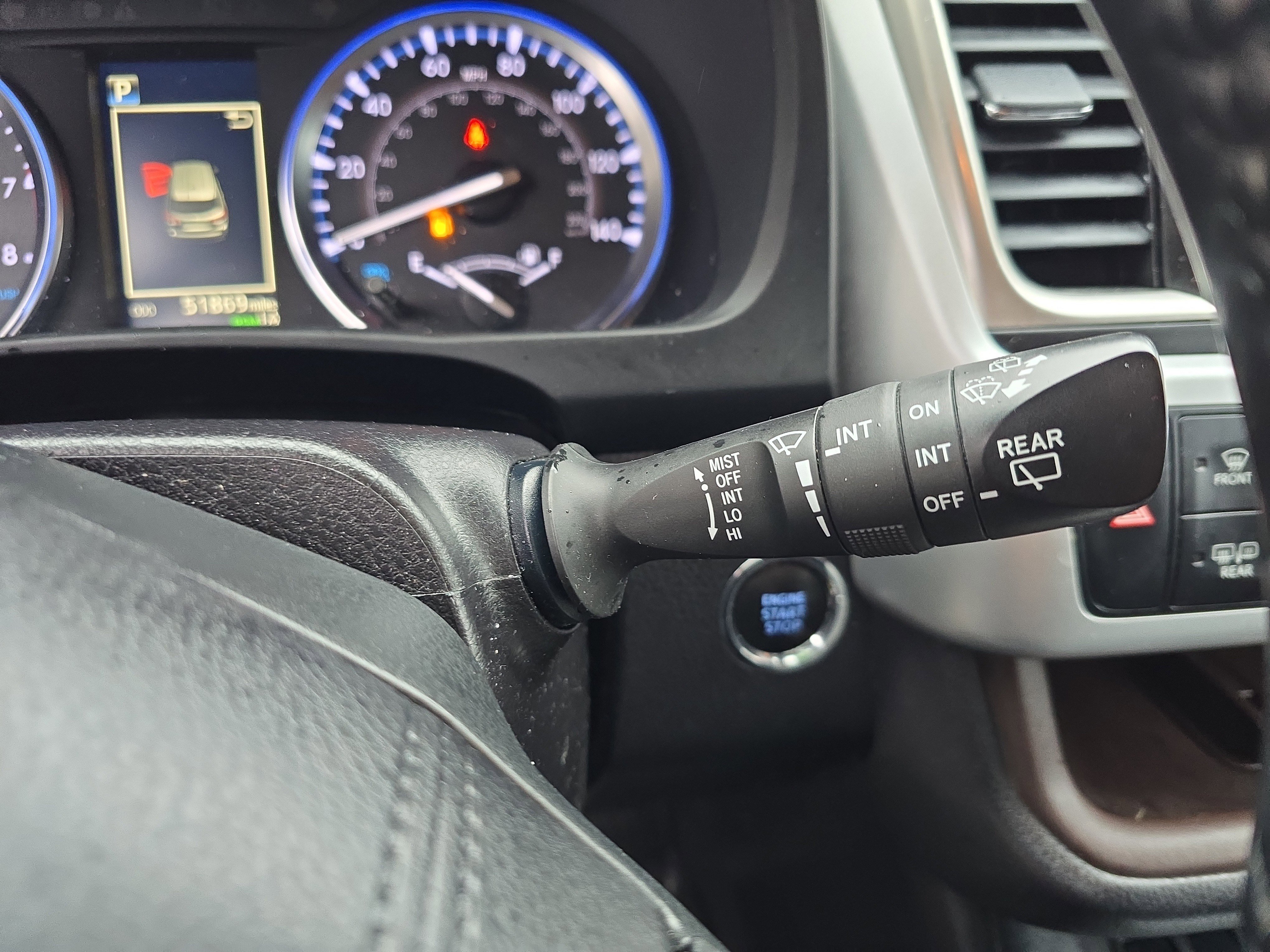 Used 2019 Toyota Highlander XLE image 24