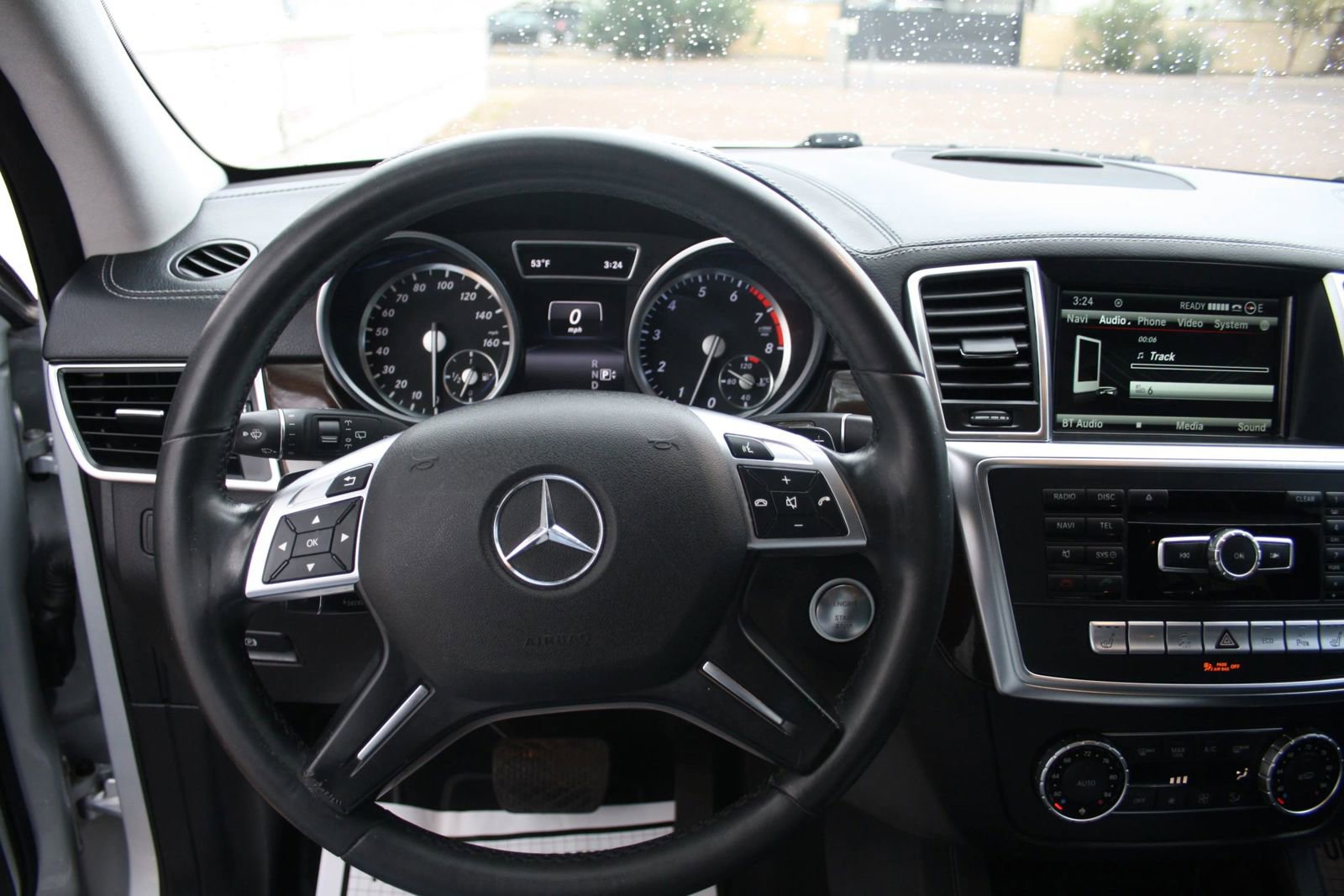 Used 2015 Mercedes-Benz GL 450 4MATIC image 22