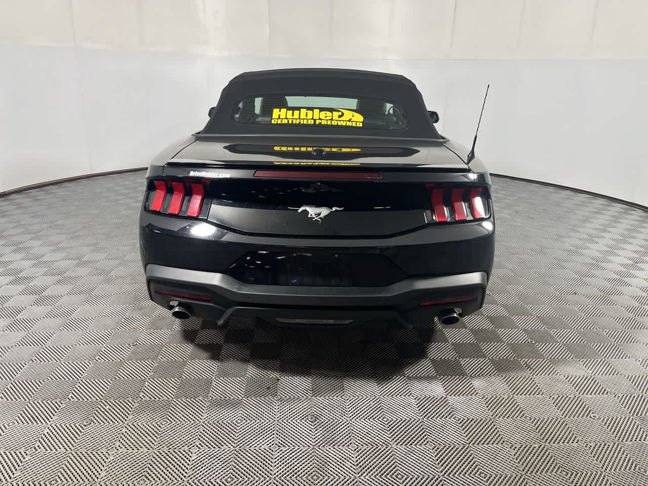 Used 2025 Ford Mustang Premium RWD image 7