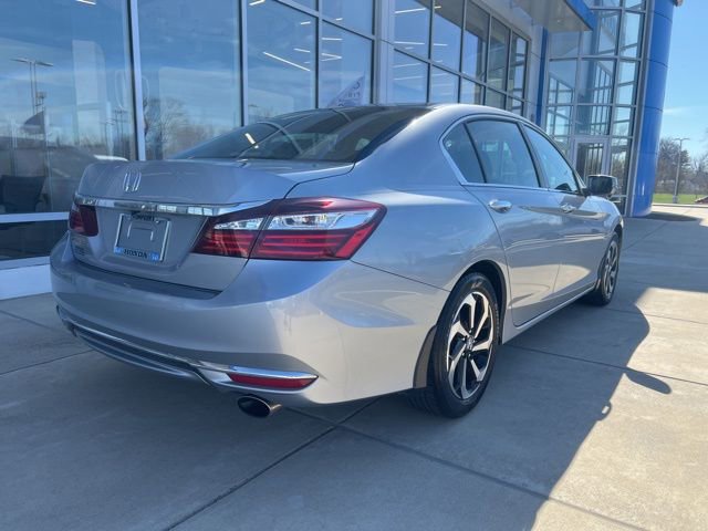 Certified 2017 Honda Accord EX image 4