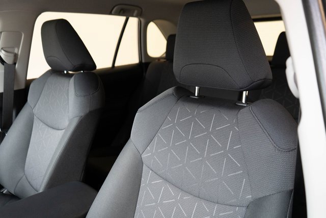 Used 2025 Toyota RAV4 XLE image 16