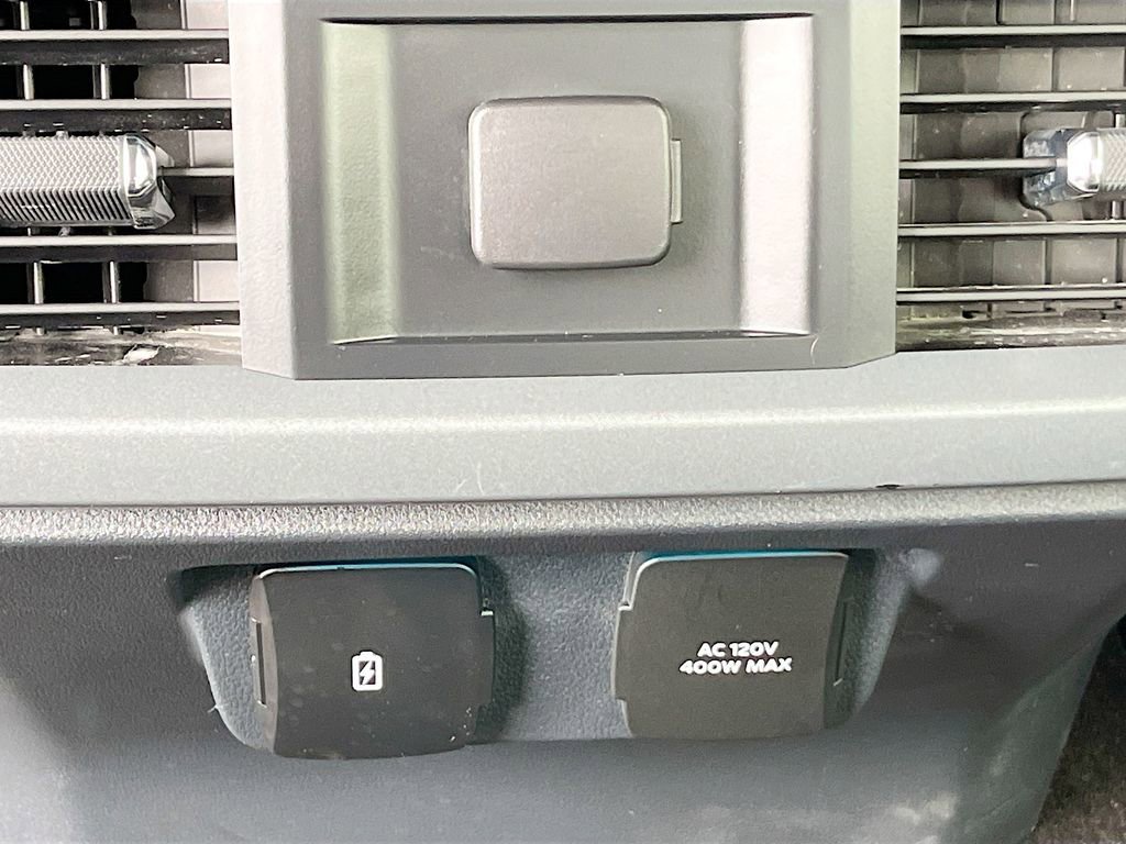 Used 2022 Ford F150 Lariat image 25