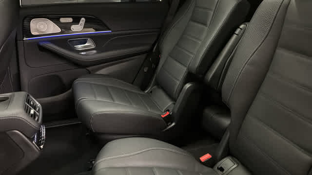 New 2026 Mercedes-Benz GLS 580 4MATIC image 30