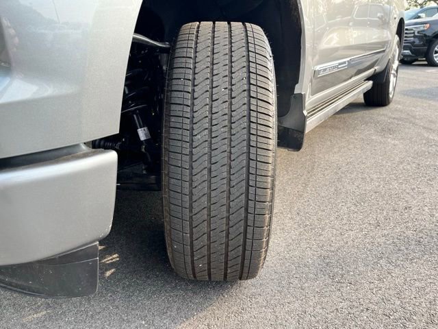 Used 2025 Chevrolet Silverado 1500 High Country w/ High Country Premium Package AWD/4WD image 15