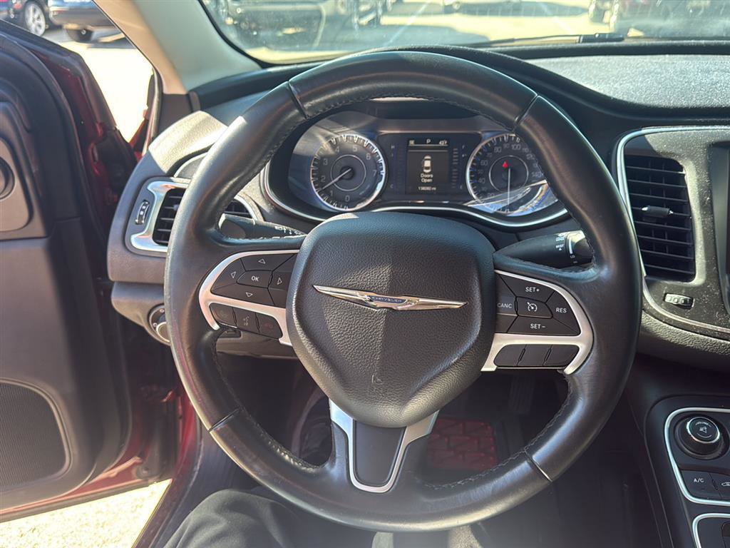 Used 2015 Chrysler 200 Limited w/ Convenience Group image 8