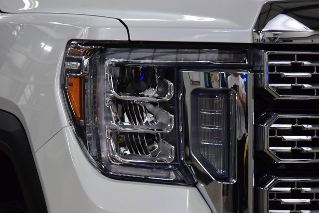 Used 2022 GMC Sierra 3500 Denali w/ Denali Ultimate Package image 12