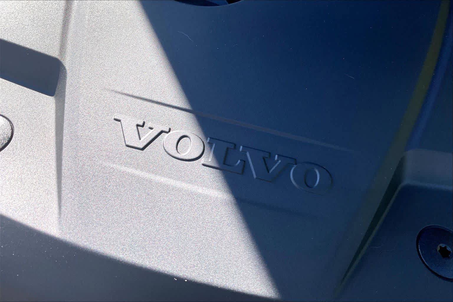 Used 2021 Volvo XC60 T5 Inscription w/ Protection Package FWD image 33