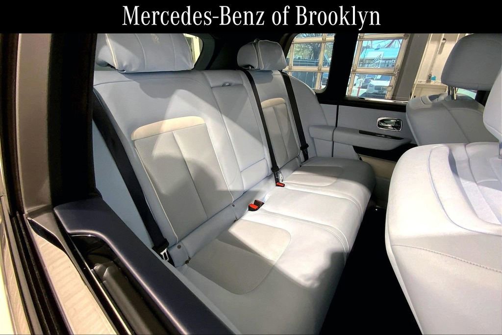 Used 2022 Rolls-Royce Cullinan w/ Cullinan Package AWD/4WD image 19